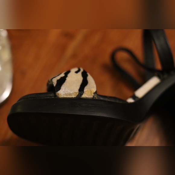 00's zebra print platform heels - Picture 3 of 4
